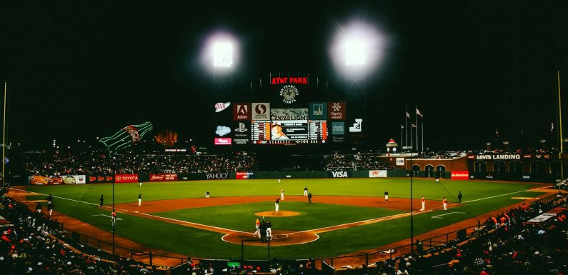 Cá cược xuyên sương mù: Cái nhìn về văn hóa thể thao đồng đội độc đáo của Việt Nam