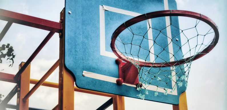 Dự báo sương mù và người hâm mộ cuồng nhiệt: Định hướng bối cảnh thể thao và cá cược ở Việt Nam